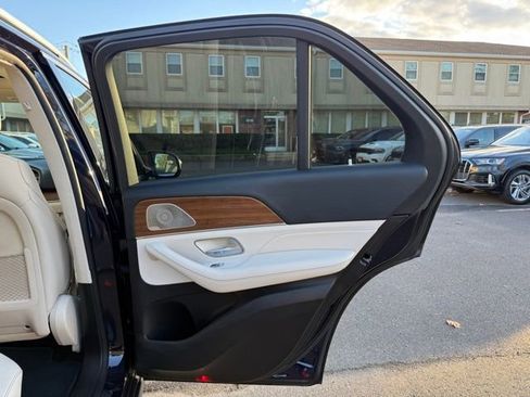Used 2021 Mercedes-Benz GLE 350 4MATIC image 29
