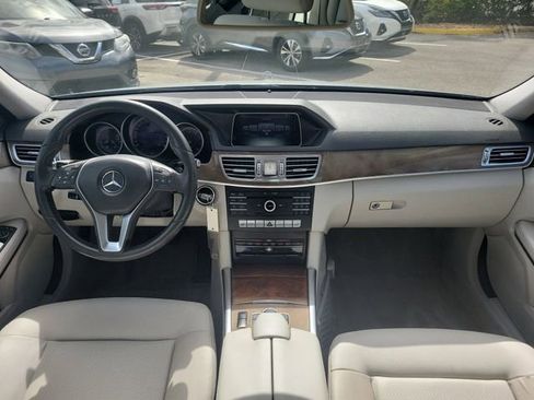Used 2016 Mercedes-Benz E 350 4MATIC Sedan image 14