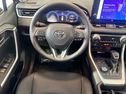 Used 2024 Toyota RAV4 Limited image 21