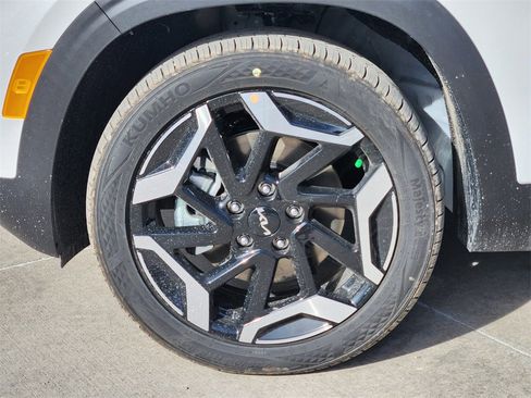 New 2026 Kia Seltos SX image 7