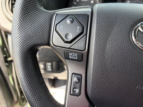 Used 2021 Toyota Tacoma TRD Off-Road w/ Technology Package AWD/4WD image 14