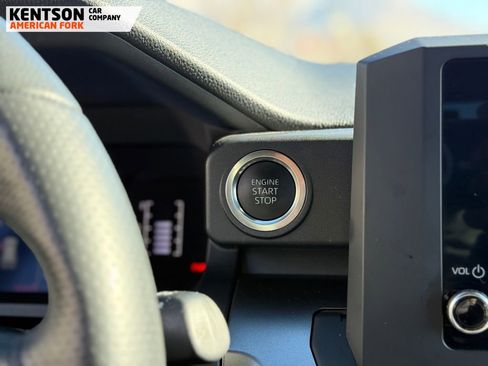 Used 2025 Toyota 4Runner SR5 image 32