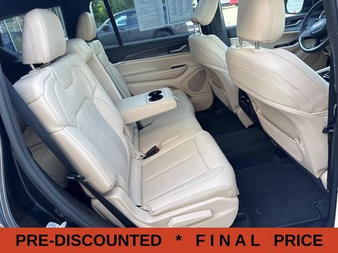 Used 2023 Jeep Grand Cherokee L Limited w/ Black Appearance Package AWD/4WD image 50