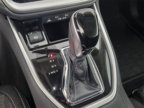 Certified 2022 Subaru Outback Premium image 22