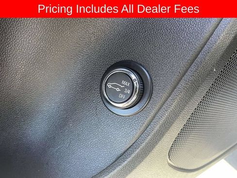 Used 2021 Chevrolet Blazer LT FWD image 23