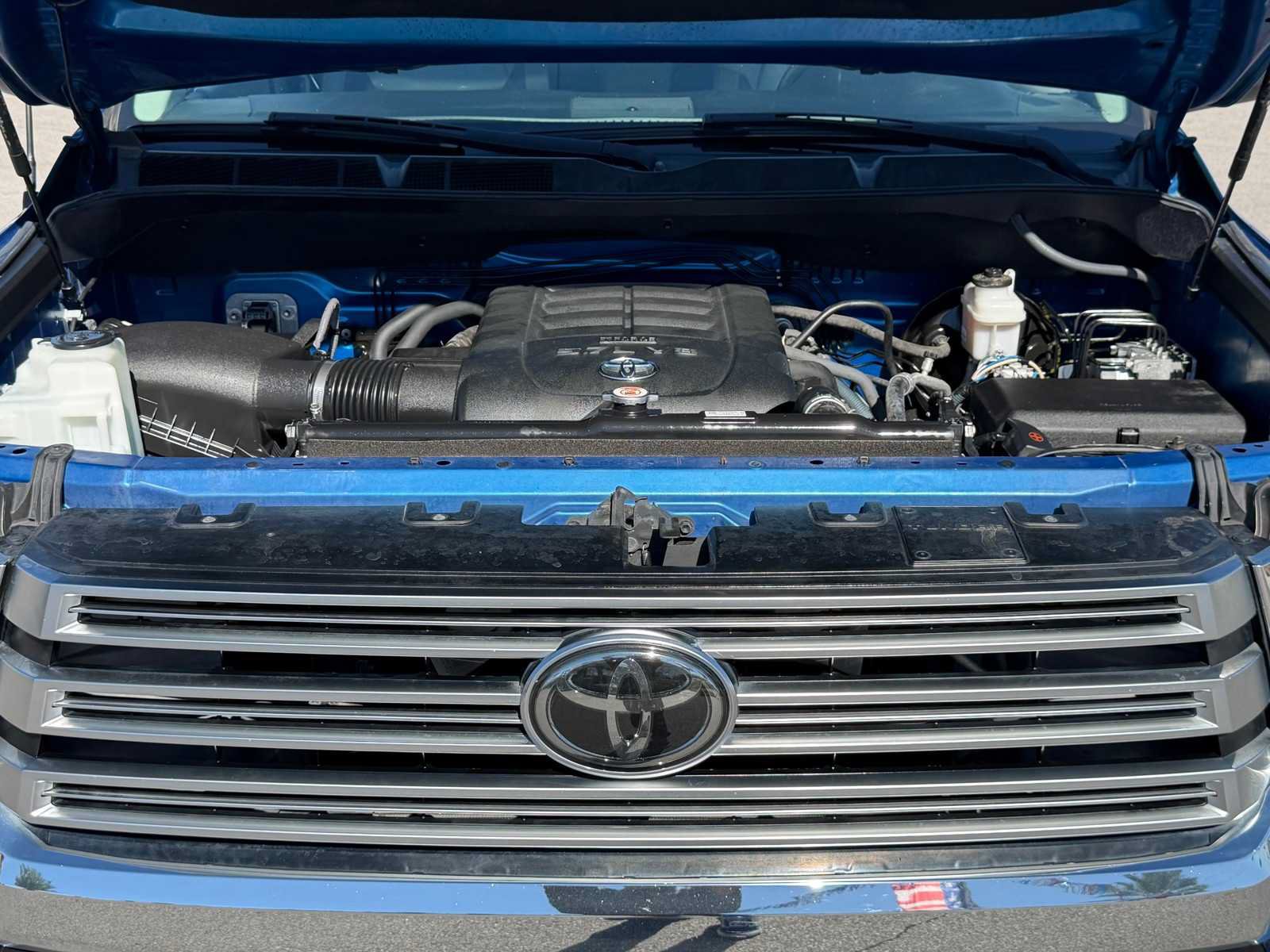 Used 2018 Toyota Tundra Limited w/ Limited Premium Package AWD/4WD image 34