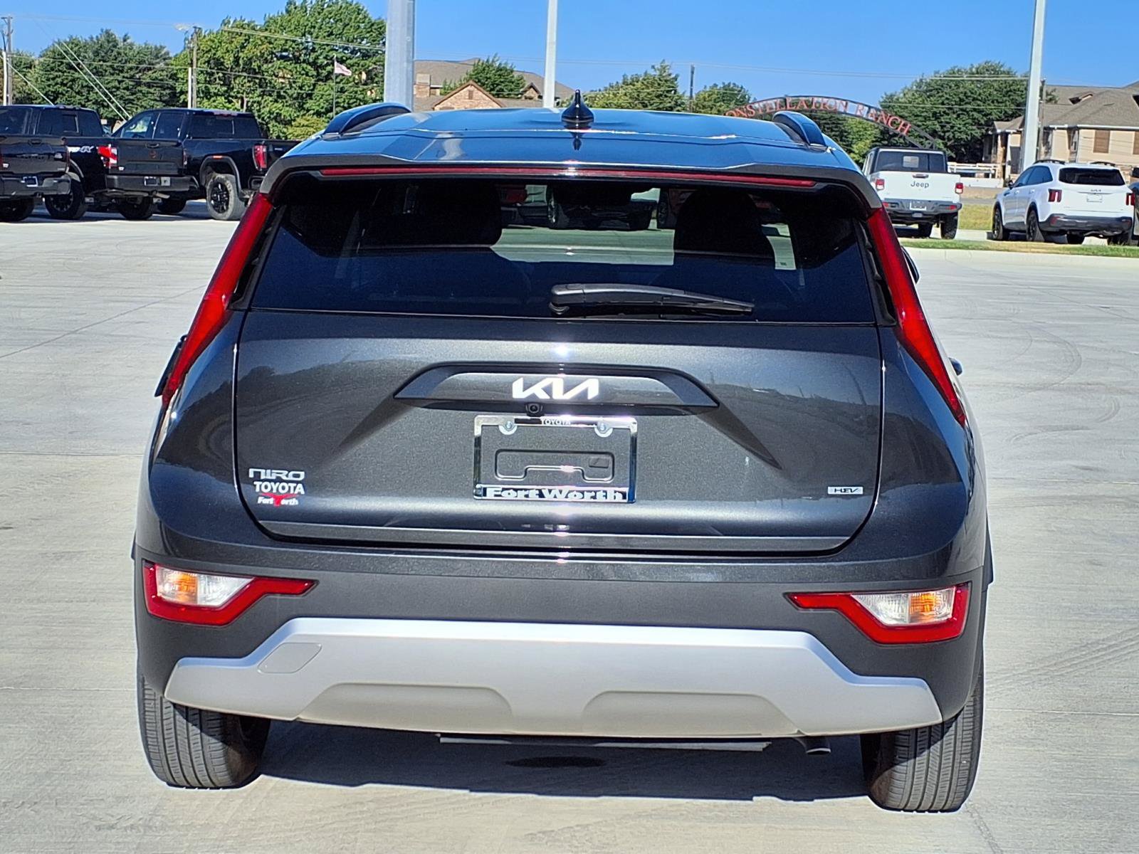 Used 2025 Kia Niro LX FWD image 8