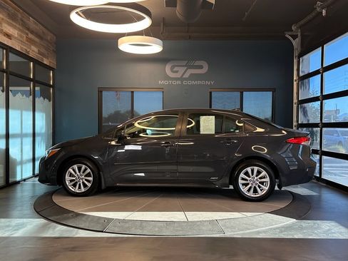 Used 2023 Toyota Corolla LE w/ LE Convenience Package AWD/4WD image 6