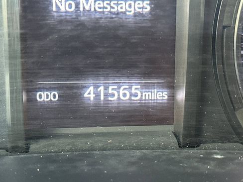 Certified 2024 Toyota 4Runner SR5 image 28