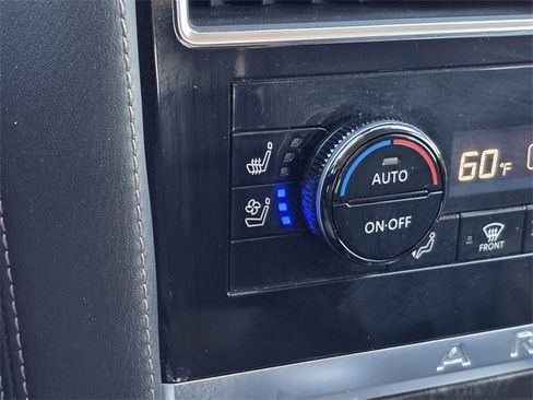 Used 2021 Nissan Armada Platinum image 4