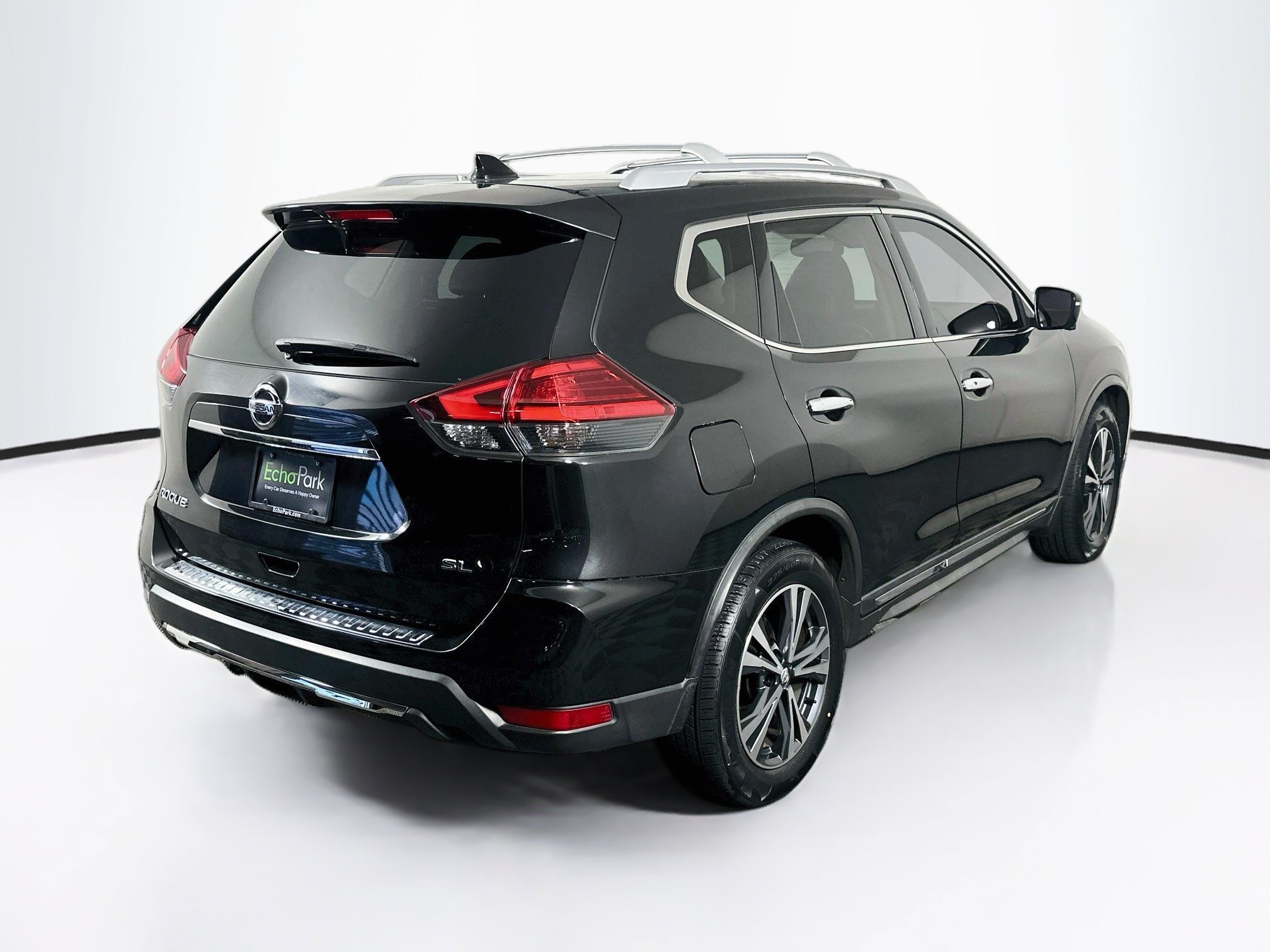 Used 2017 Nissan Rogue SL FWD image 9