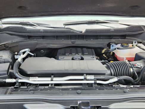 Used 2024 Chevrolet Silverado 1500 Custom Trail Boss w/ Turbomax Blackout Package AWD/4WD image 13