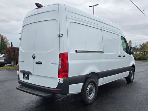 New 2026 Mercedes-Benz Sprinter 144 Cargo image 6