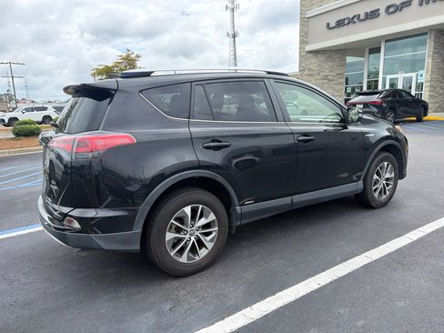 Used 2016 Toyota RAV4 XLE AWD/4WD image 5