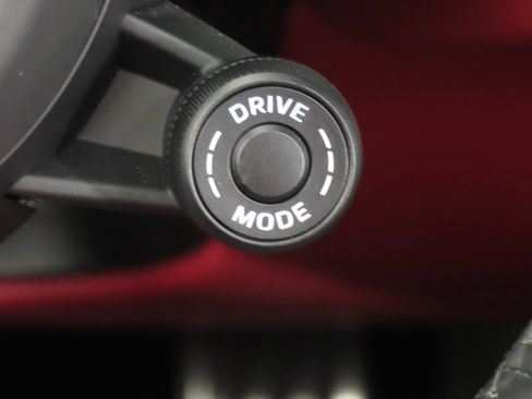 Certified 2025 Porsche Cayenne S AWD/4WD image 23