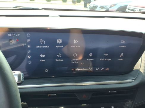 Used 2025 Buick Envision Preferred AWD/4WD image 11