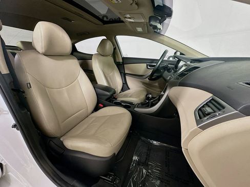 Used 2015 Hyundai Elantra Limited w/ Option Group 05 image 33