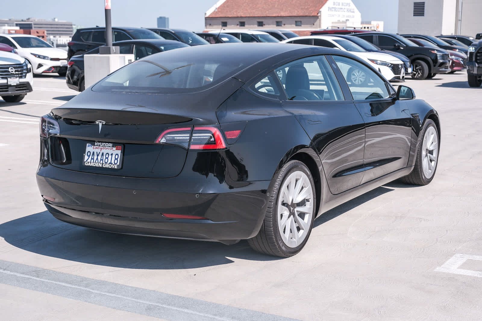 Used 2022 Tesla Model 3 Standard Range RWD image 4