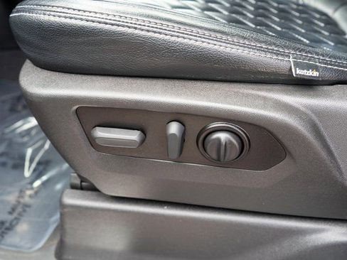 Used 2021 Chevrolet Silverado 1500 LT Trail Boss w/ Bed Protection Package AWD/4WD image 19
