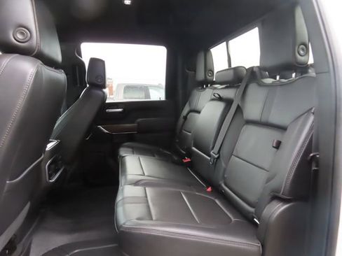Used 2022 Chevrolet Silverado 2500 High Country AWD/4WD image 23