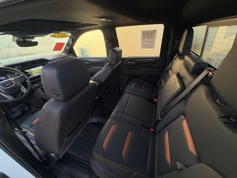 Used 2024 GMC Sierra 2500 AT4 w/ AT4 Premium Plus Package AWD/4WD image 27