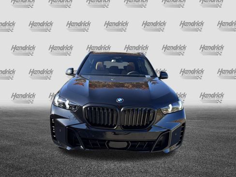 Used 2026 BMW X5 xDrive40i w/ M Sport Package AWD/4WD image 3