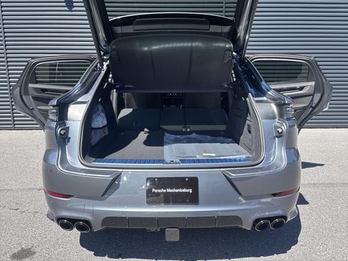 New 2026 Porsche Cayenne GTS AWD/4WD image 18
