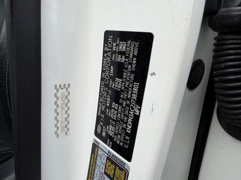 Used 2018 Kia Sportage EX image 22