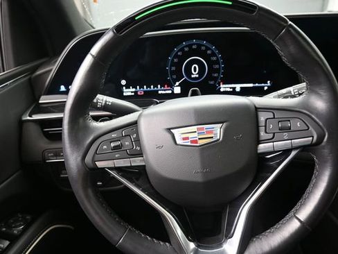 Used 2024 Cadillac Escalade Sport AWD/4WD image 8