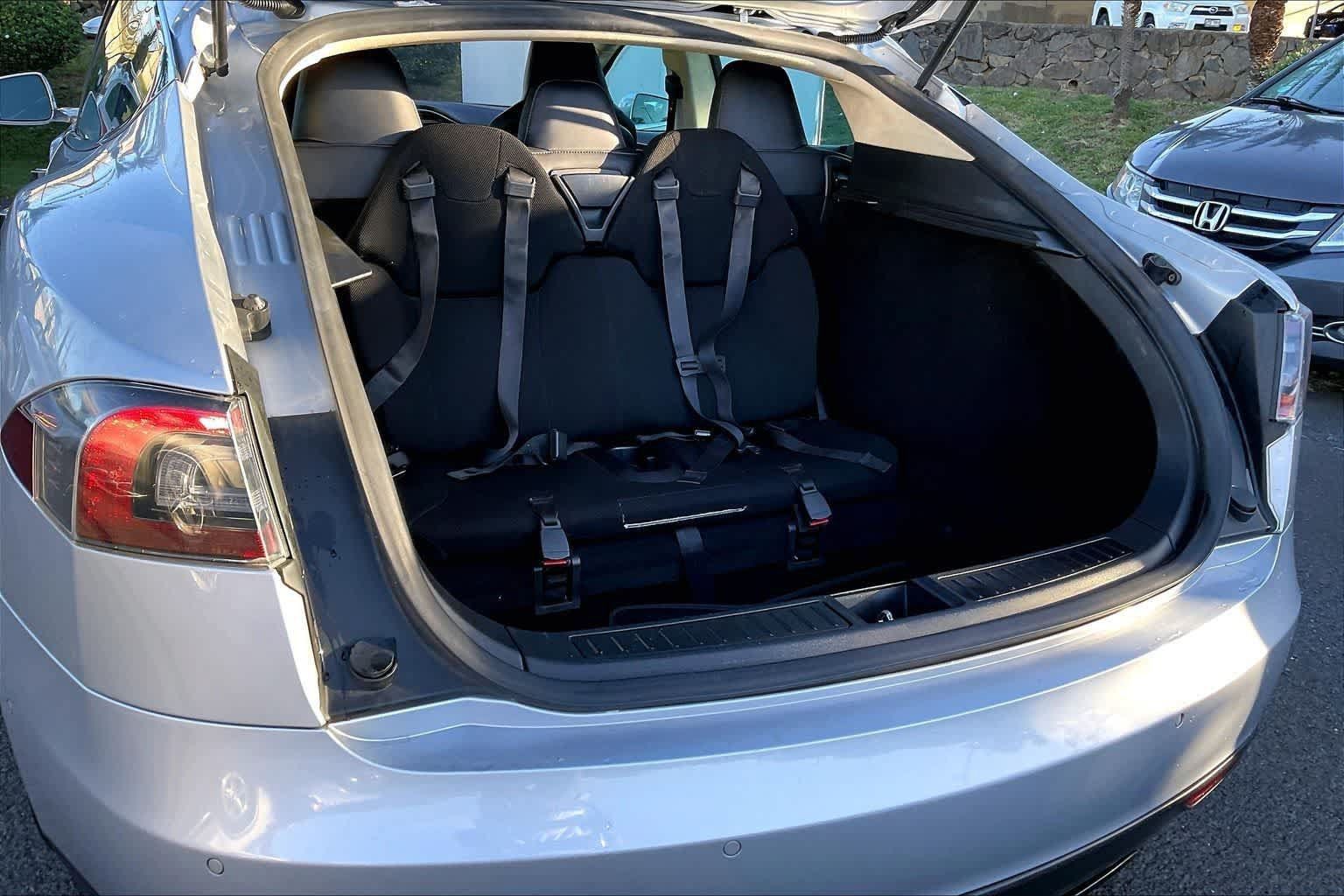 Used 2016 Tesla Model S 70 RWD image 18