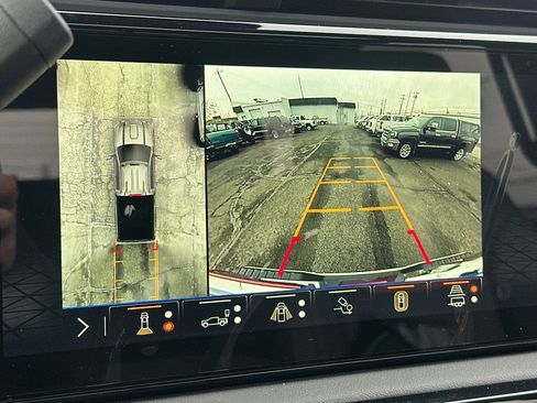 New 2026 GMC Sierra 2500 AT4 w/ AT4 Premium Plus Package image 22