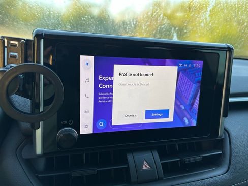 Used 2023 Toyota RAV4 XLE w/ Convenience Package image 24