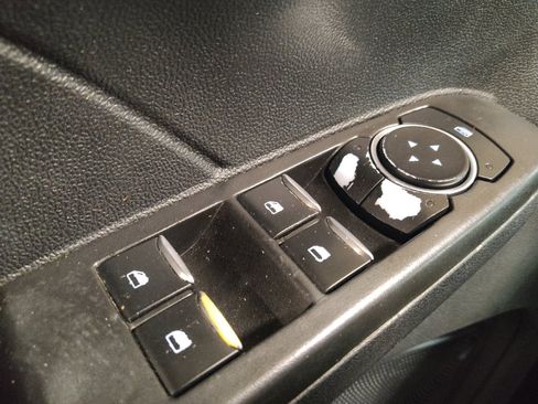 Used 2021 Ford Escape SE FWD image 27