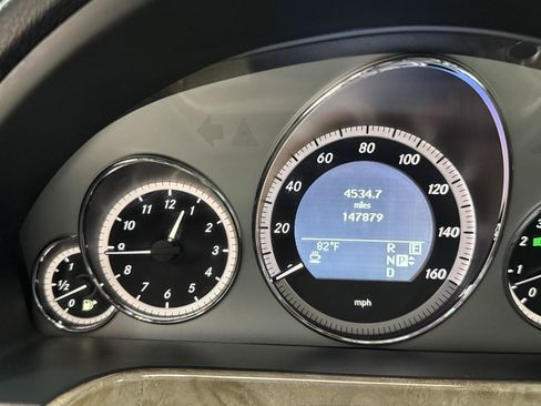 Used 2011 Mercedes-Benz E 350 4MATIC Sedan image 20