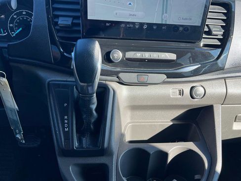 Used 2023 Ford Transit 350 XLT image 28