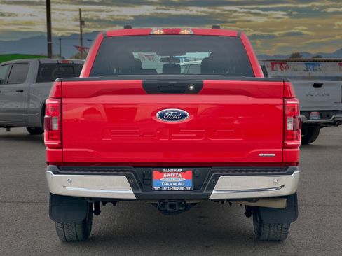 Used 2022 Ford F150 XLT w/ Trailer Tow Package image 4