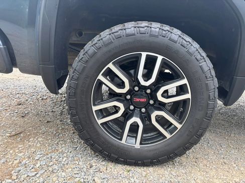 Used 2021 GMC Sierra 1500 AT4 w/ AT4 Value Package AWD/4WD image 8