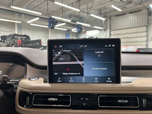 Certified 2023 Lincoln Aviator AWD w/ Premium Package image 16