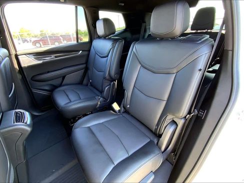 Used 2025 Cadillac XT6 Sport w/ Technology Package AWD/4WD image 20