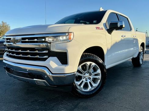 Used 2022 Chevrolet Silverado 1500 LTZ w/ LTZ Premium Package image 2