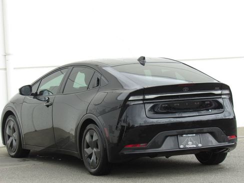 Used 2023 Toyota Prius Prime FWD image 5