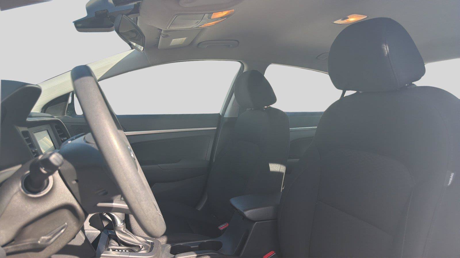 Used 2020 Hyundai Elantra SE w/ Cargo Package (C1) FWD image 15