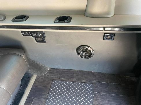 Used 2018 Ford Transit 250 148 Medium Roof RWD image 36