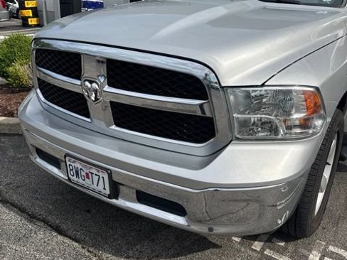 Used 2019 RAM 1500 Classic SLT AWD/4WD image 8