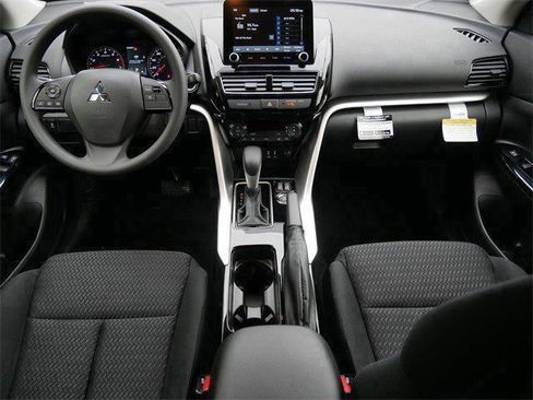 New 2026 Mitsubishi Eclipse Cross LE image 7