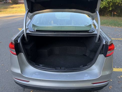 Used 2019 Ford Fusion SE image 14