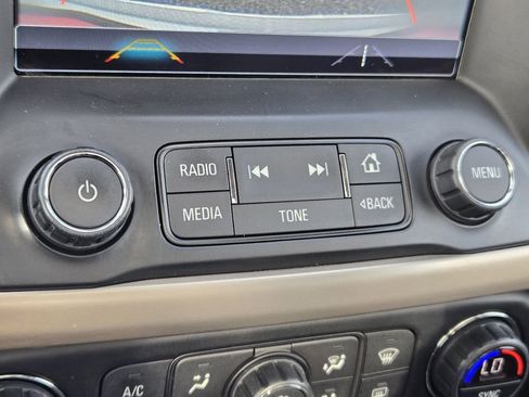 Used 2017 GMC Acadia Denali image 30