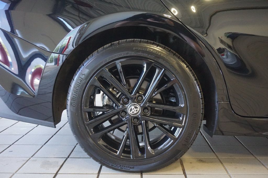 Used 2025 Toyota Camry SE AWD/4WD image 31