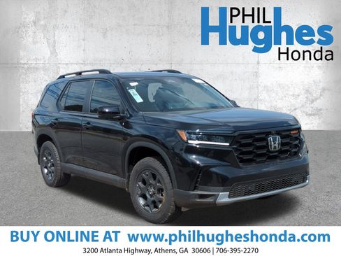 New 2025 Honda Pilot TrailSport image 1