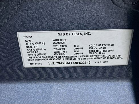 Used 2022 Tesla Model Y Long Range AWD/4WD image 12